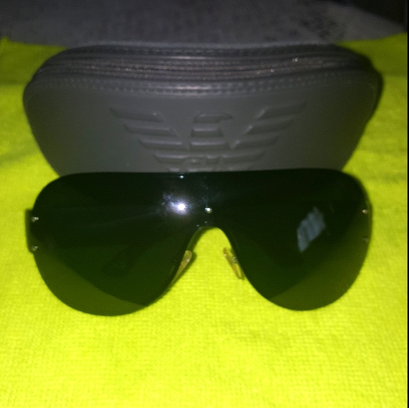 Emporio Armani aviator sunglasses - Picture 1 of 6